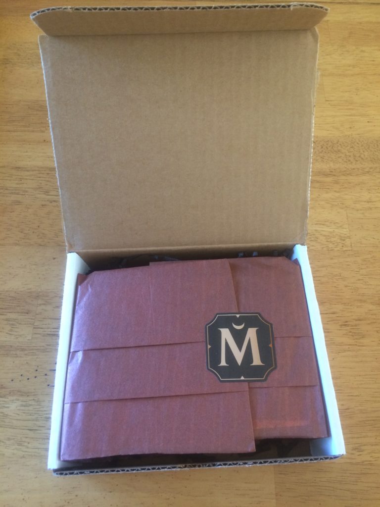 unboxing House of Matriarch perfume